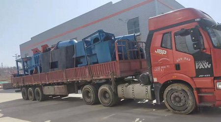 青島即墨客戶定制網(wǎng)帶拋丸機(jī)發(fā)貨